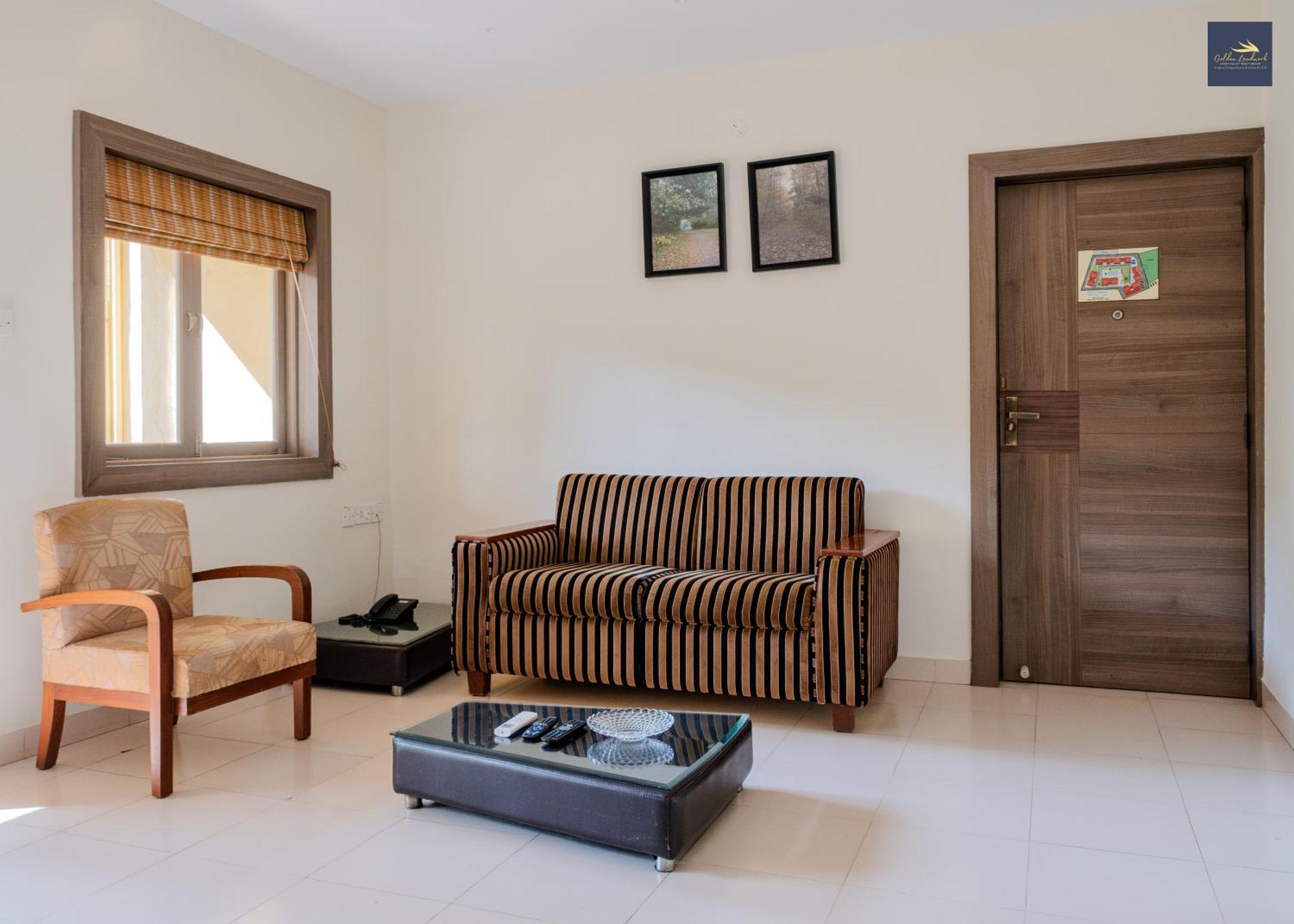 Golden Landmark Green Valley Beach Resort Dona Paula Exterior photo